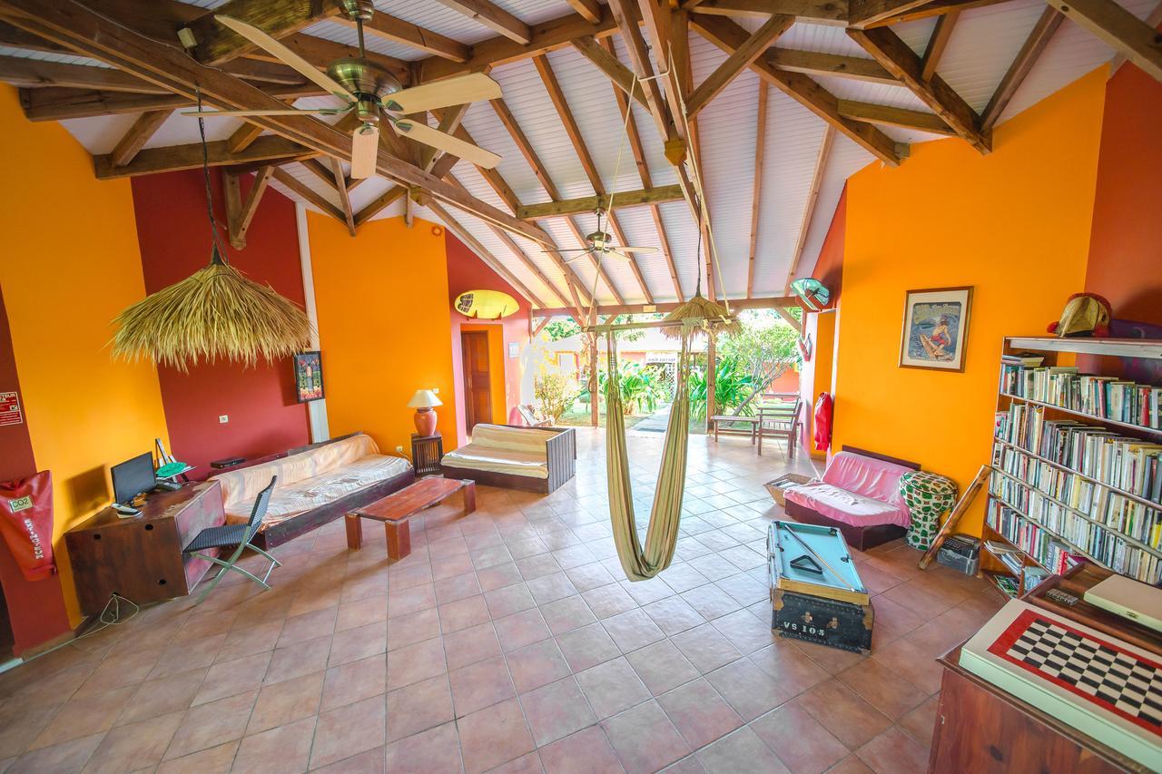 Albergue Sunset Surf Camp Saint-Francois  Exterior foto